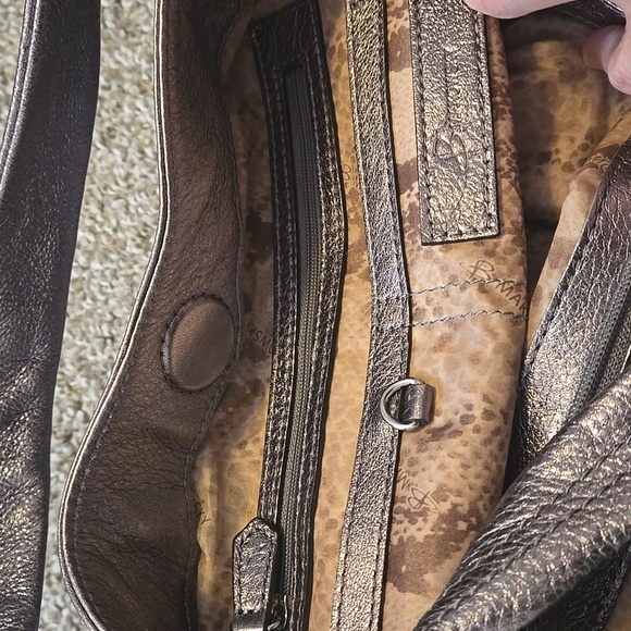 NWT B. Makowsky Metallic Leather Silver Women's Shoulder Bag - Picture 11 of 12